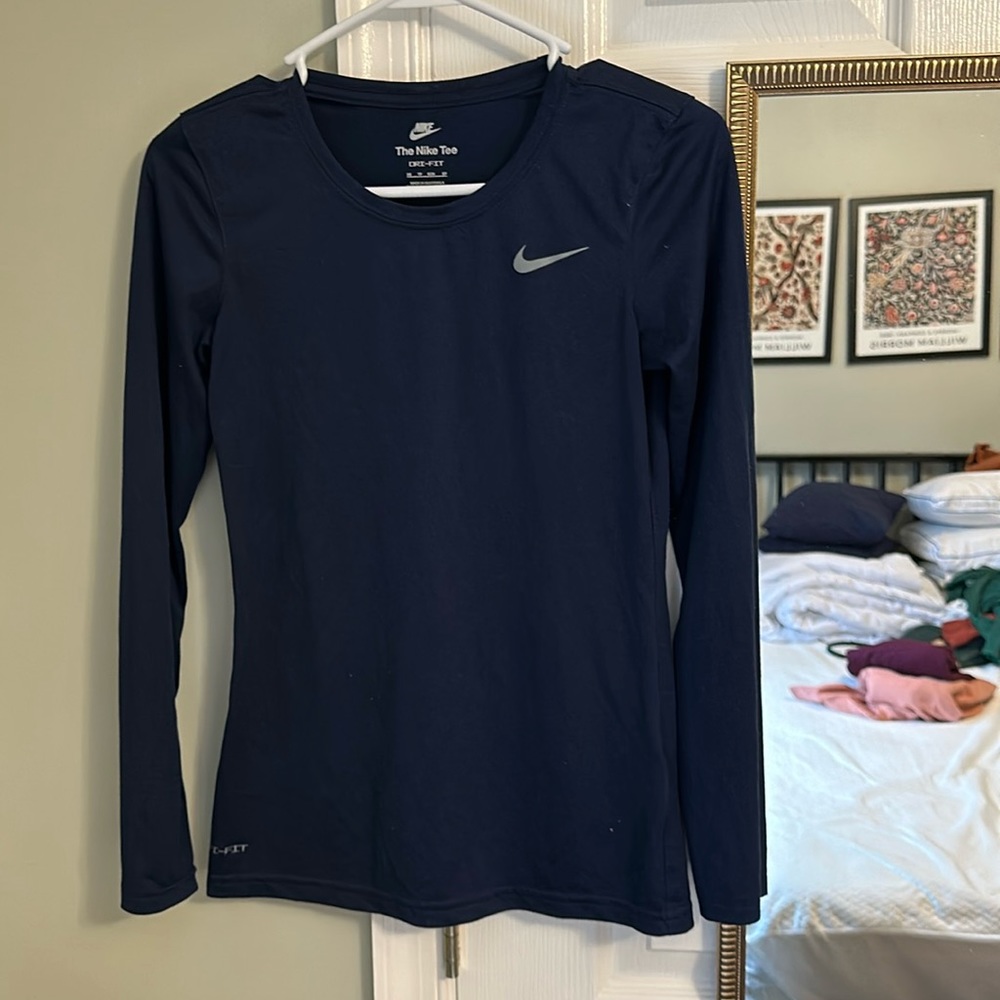 Nike - DRI-FIT Long Sleeve Tshirt